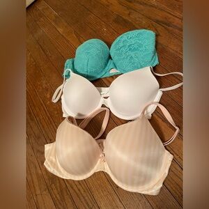 VS PINK bra bundle nwot